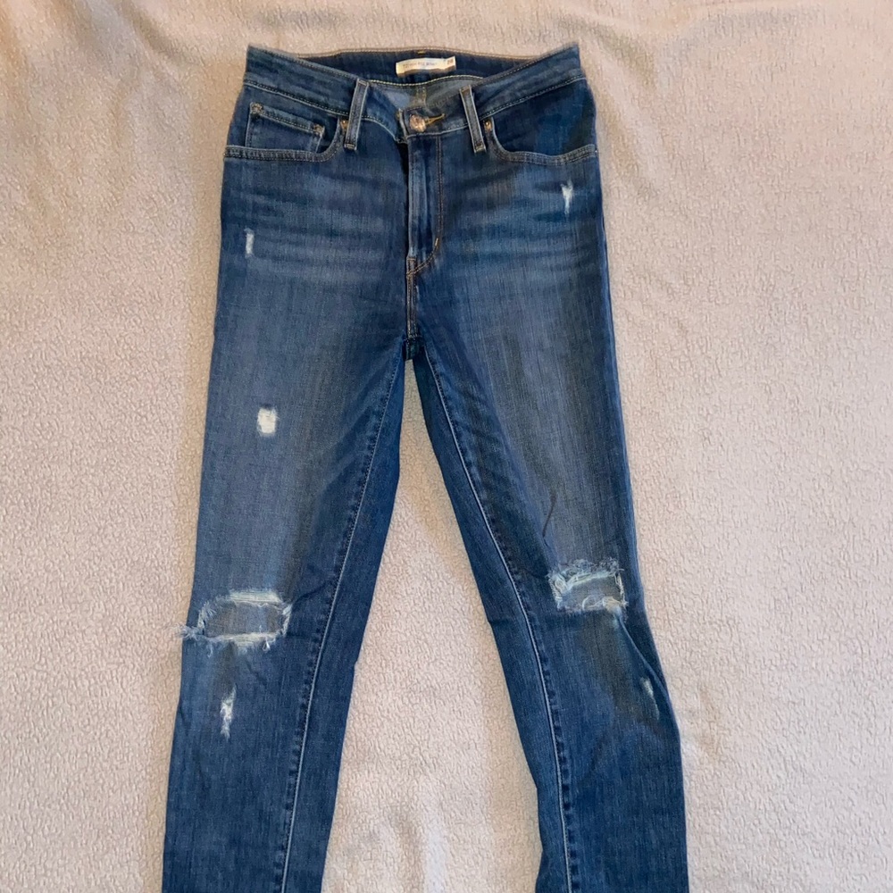 Levi’s 721 High Rise Skinny Jean